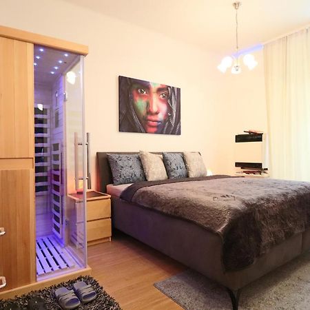 Apartment Relax Strasnice: With Private Infra-Sauna ! Praga Zewnętrze zdjęcie