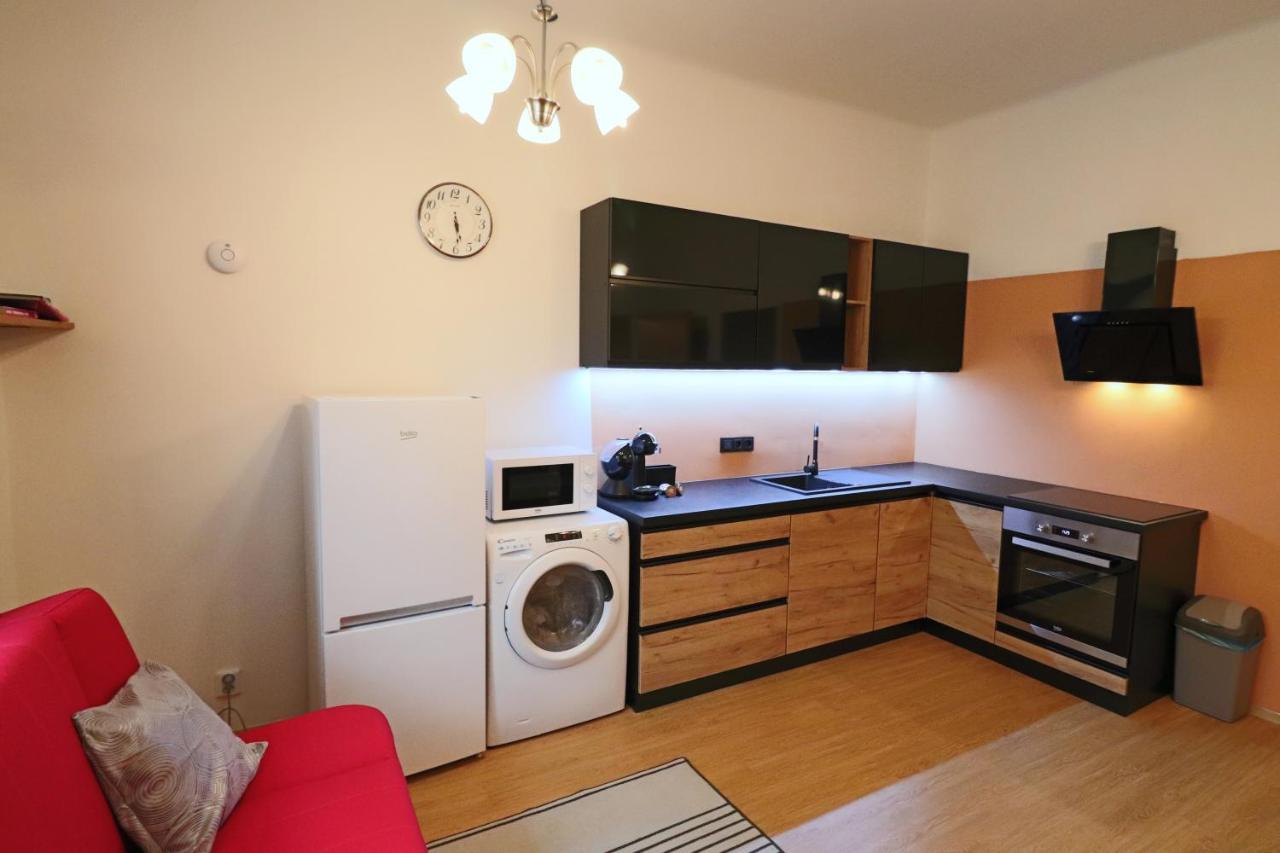 Apartment Relax Strasnice: With Private Infra-Sauna ! Praga Zewnętrze zdjęcie