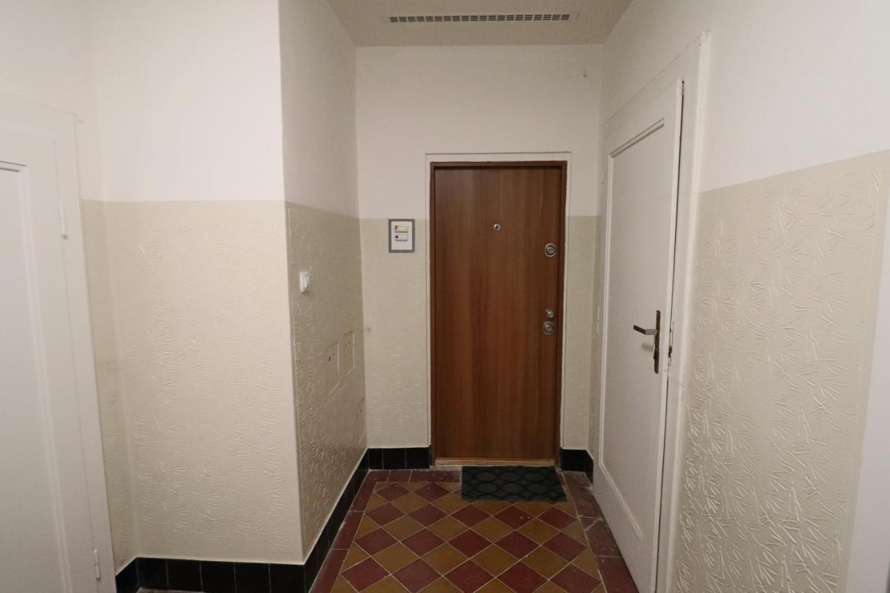 Apartment Relax Strasnice: With Private Infra-Sauna ! Praga Zewnętrze zdjęcie